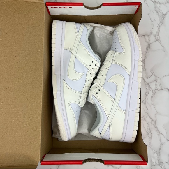 Women’s Nike Dunk Low 🥥 - Picture 16 of 16